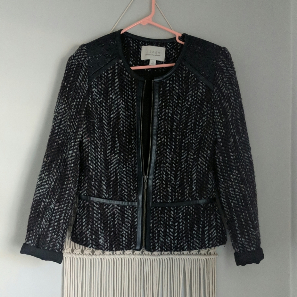 Blazer (Hinge)